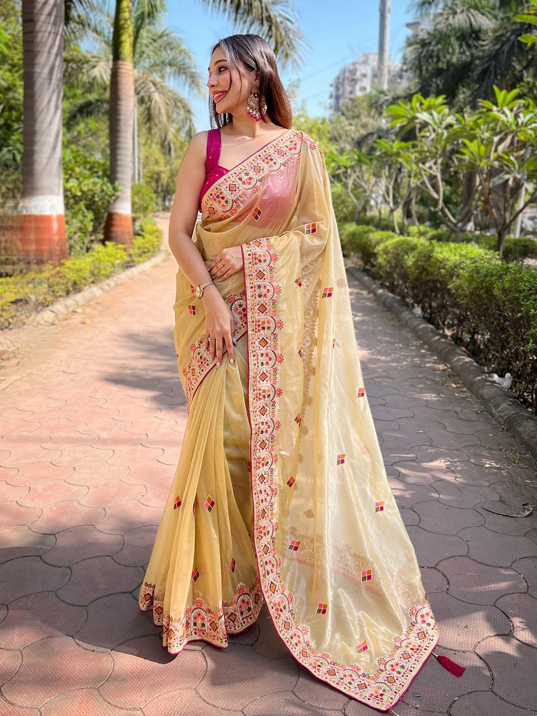 

LeeliPeeri Designer Ethnic Motifs Embroidered Mirror Work Tissue Saree, Beige