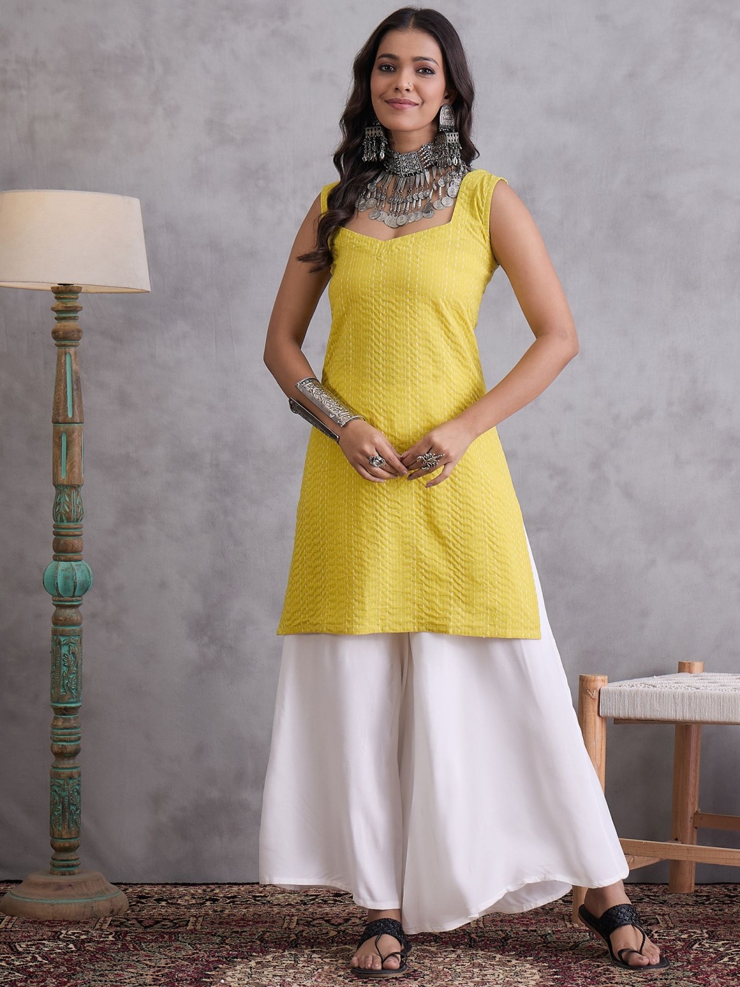 

InWeave Striped Sweetheart Neck Kantha Work Pure Cotton Straight Kurti With Palazzo, Yellow