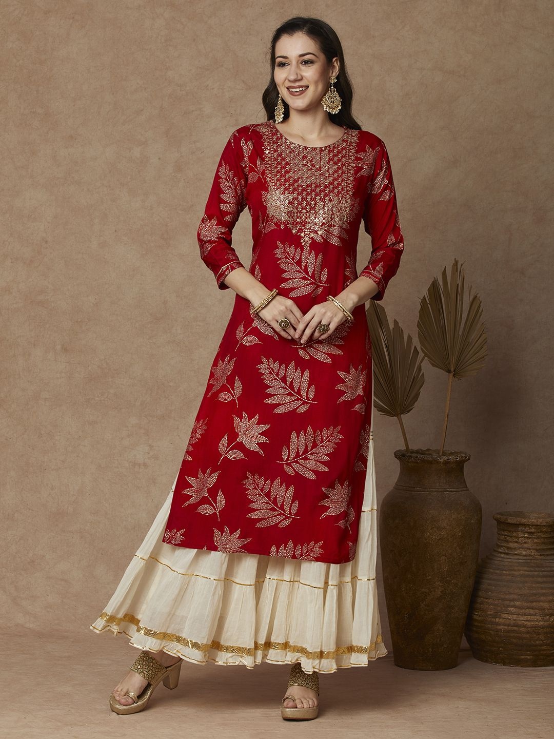 

FASHOR Floral Foil Printed Sequinned Round Neck Straight Kurta, Red