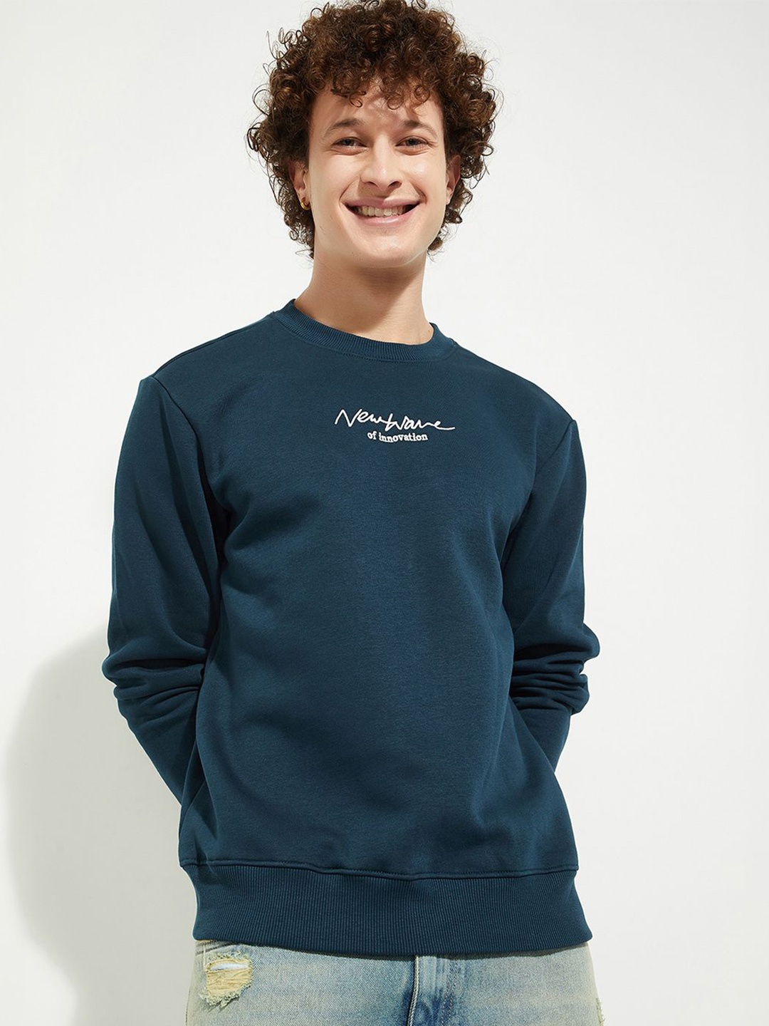

MAX URB_N Men Solid Sweatshirt, Green