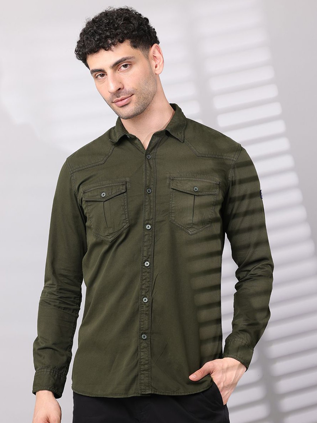 

RIGS AND RAGS Men Classic Fit Spread Collar Solid Cotton Casual Shirt, Olive
