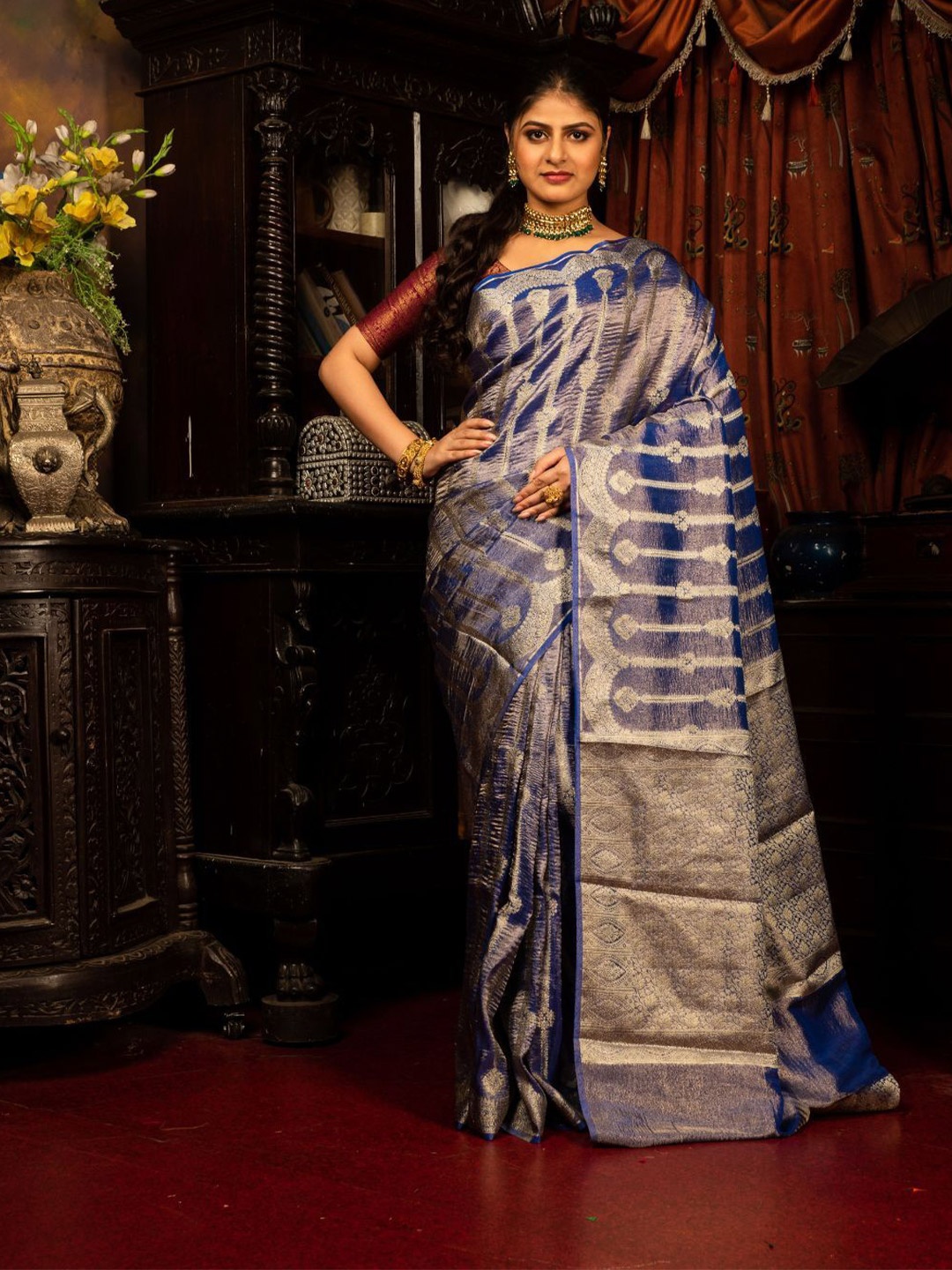 

8POURE Woven Design Designer Saree, Blue