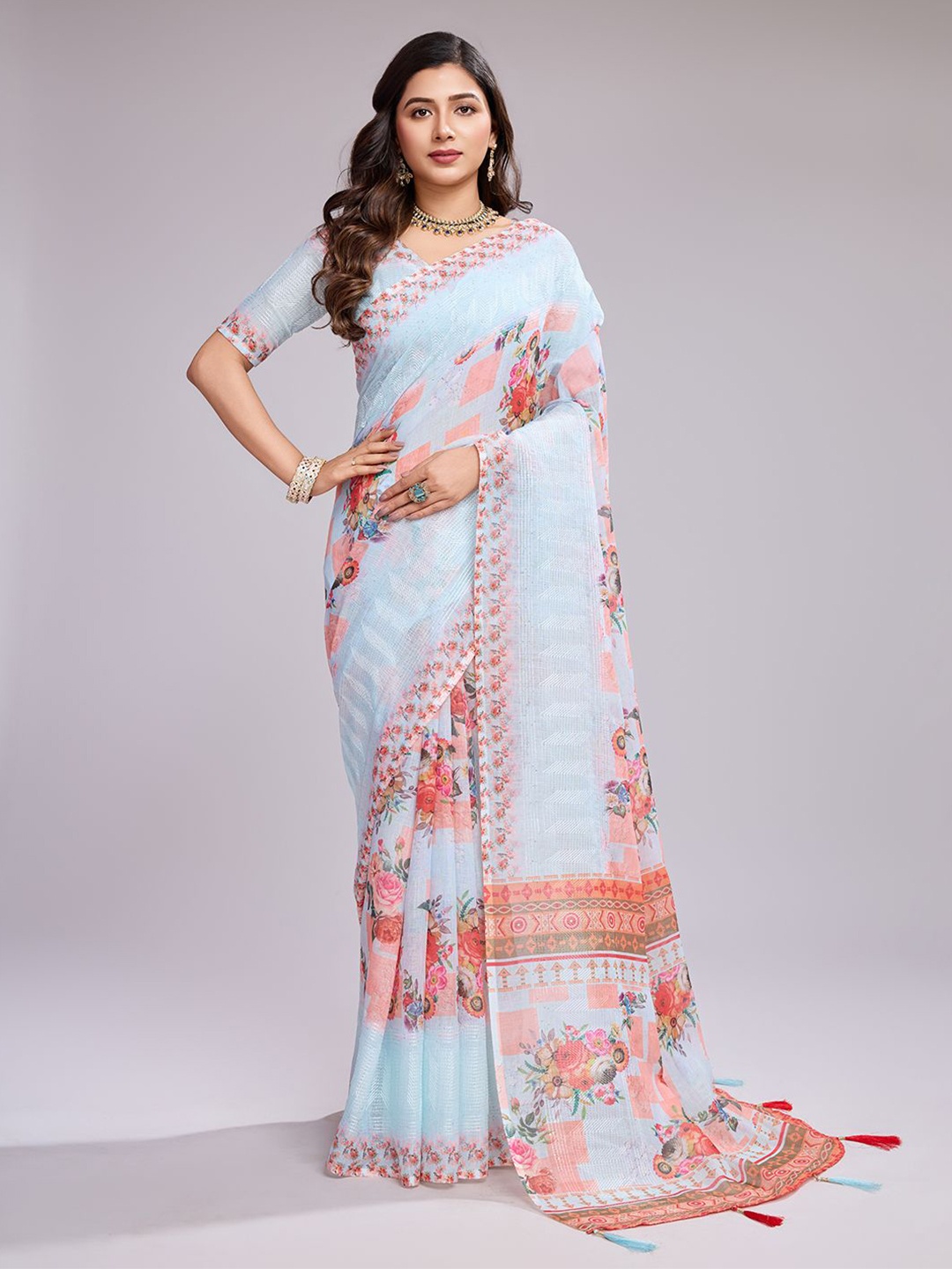 

SHRIMAY Floral Linen Blend Saree, Blue