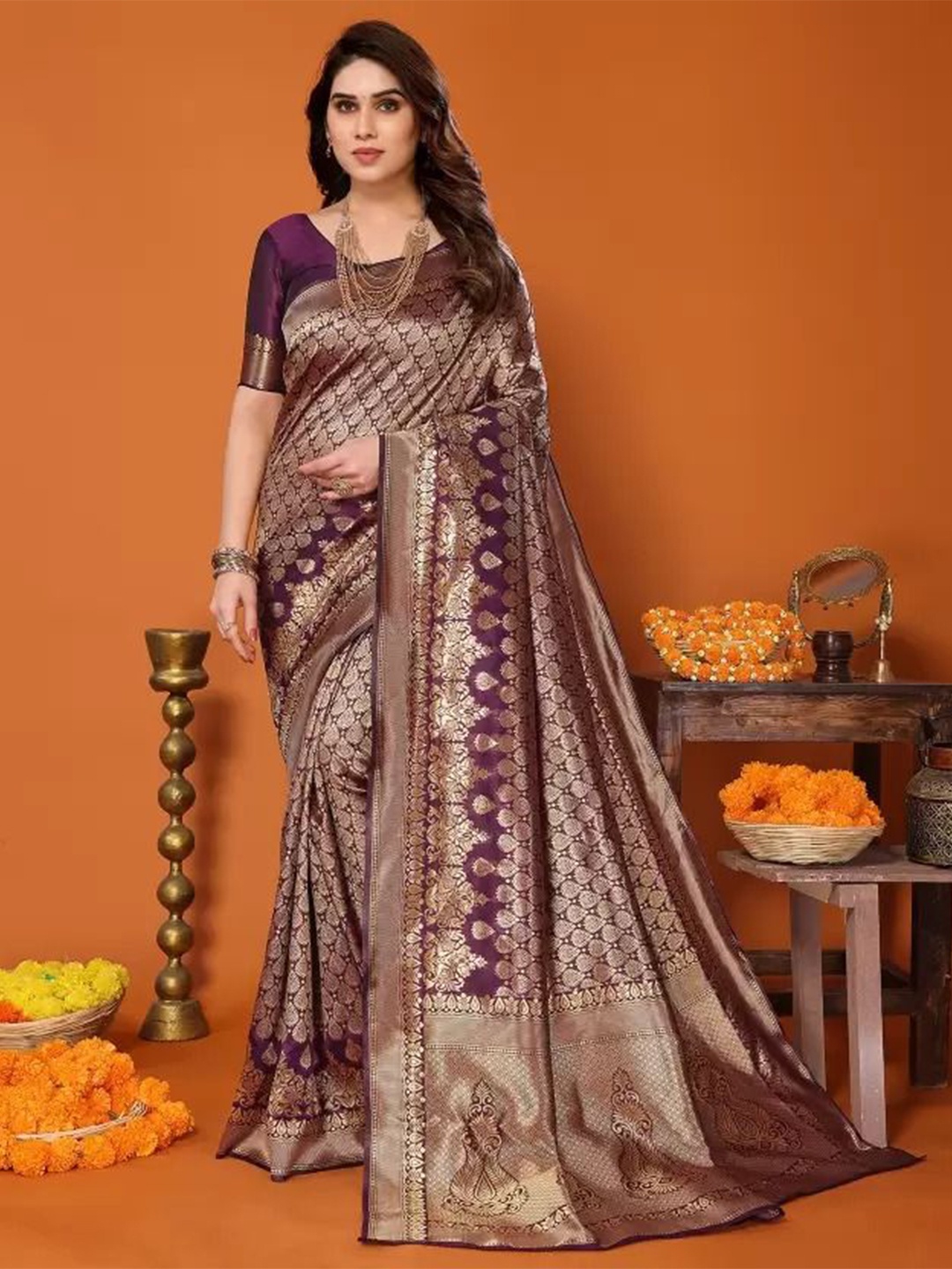 

SAADHVI Woven Design Pure Silk Saree, Burgundy