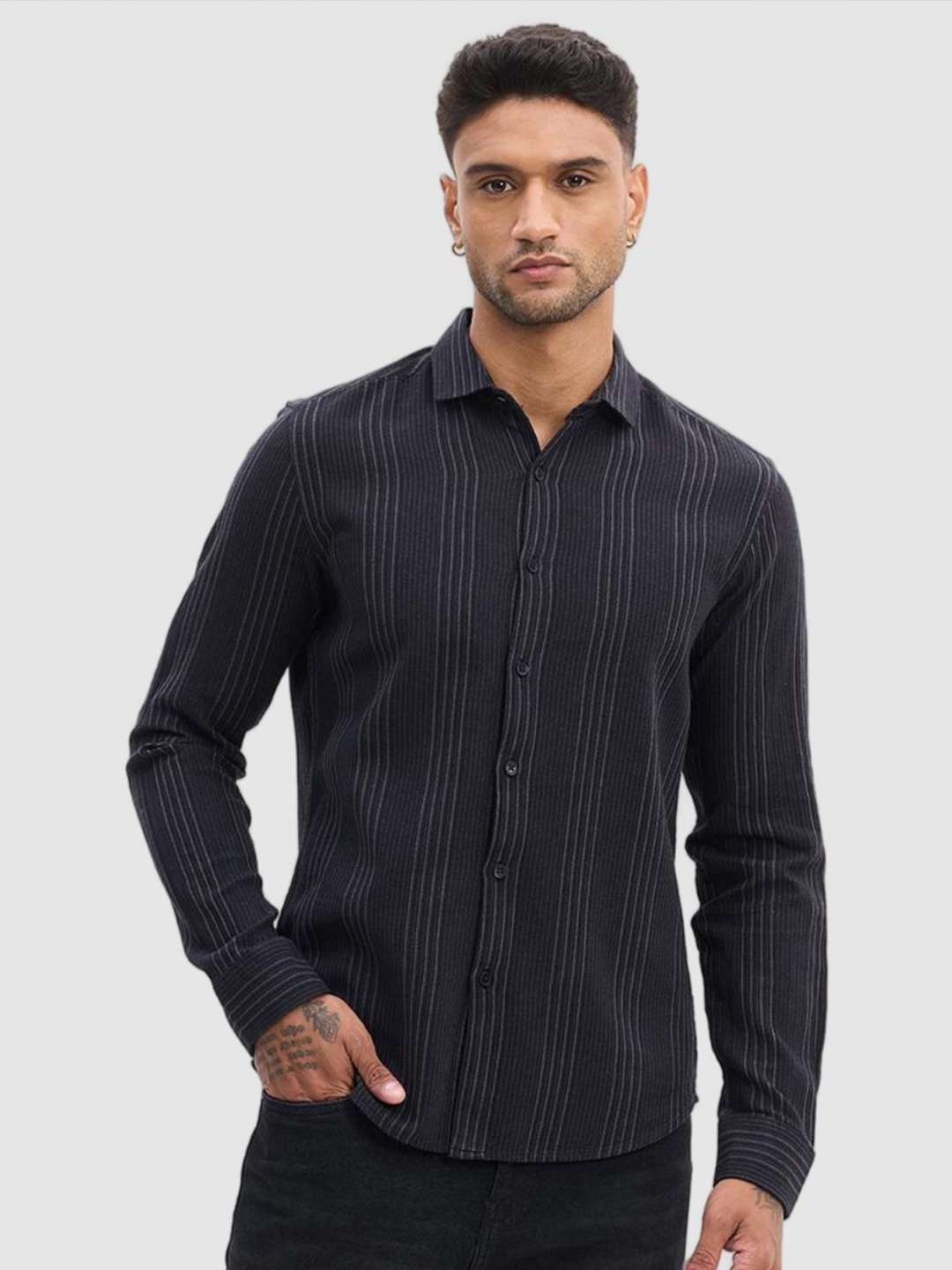 

Snitch Men Smart Fit Spread Collar Vertical Striped Cotton Casual Shirt, Black