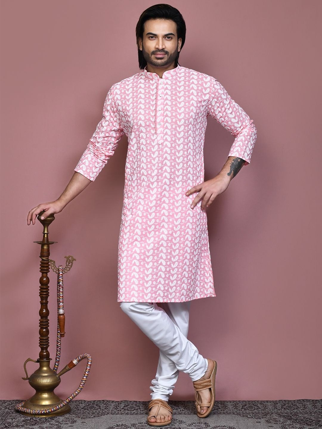 

RANAK Ethnic Motifs Embroidered Cotton Mandarin Collar Straight Kurta, Pink