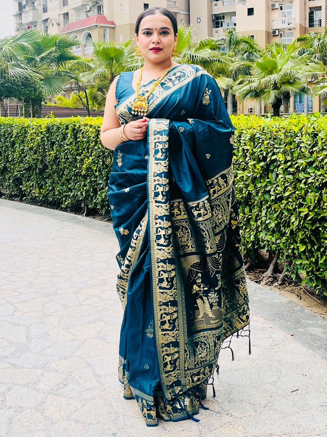 

yourwish Woven Design Zari Baluchari Saree, Teal