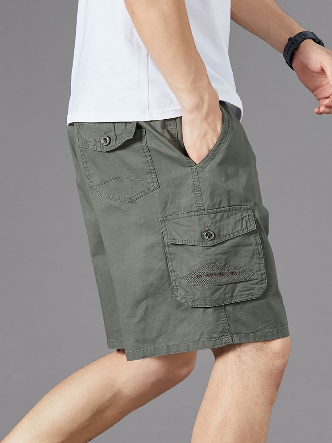 

StyleCast x Revolte Men Regular Fit Mid-Rise Cotton Shorts, Green
