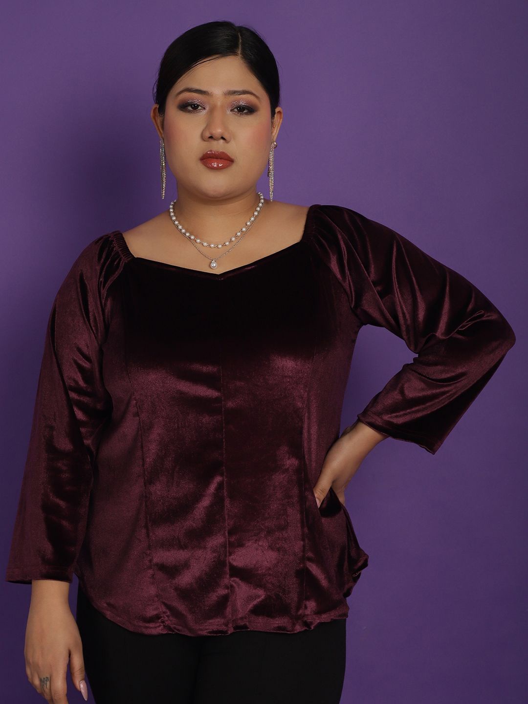 

theRebelinme Women Plus Size Sweetheart Neck Velvet Top, Burgundy