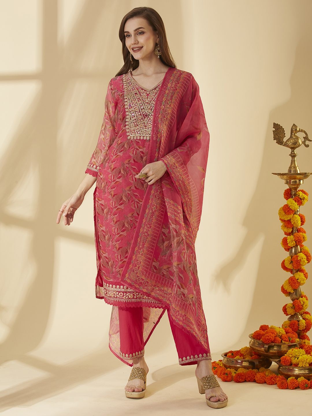 

FASHOR Floral Printed V-Neck Organza Straight Kurta With Trousers & Dupatta, Pink