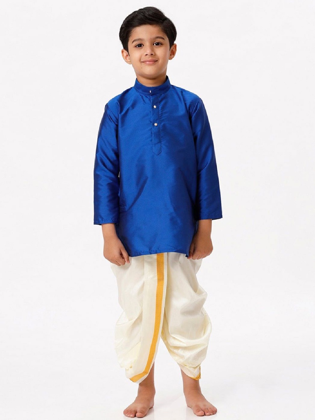 

Ramraj Boys Solid Long Sleeve Kurta with Panchakacham, Blue