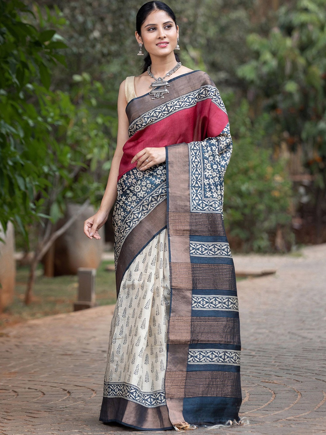 

Prasam Batik Zari Pure Silk Tussar Saree, Cream