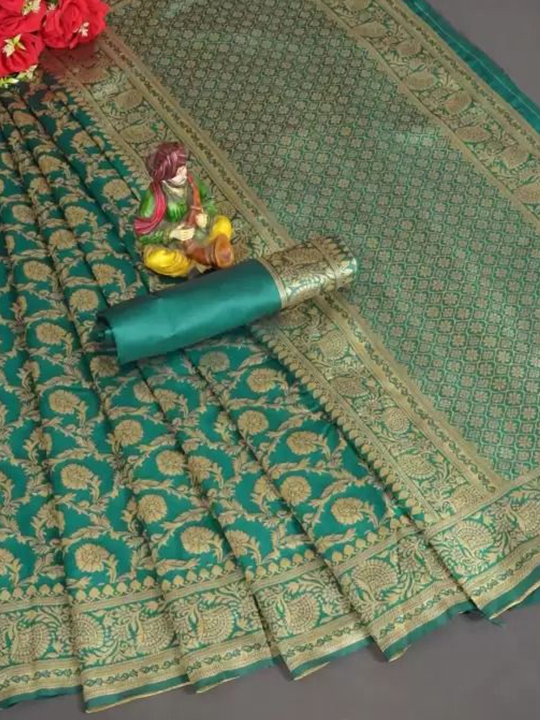 

SAADHVI Woven Design Pure Silk Fusion Saree, Green