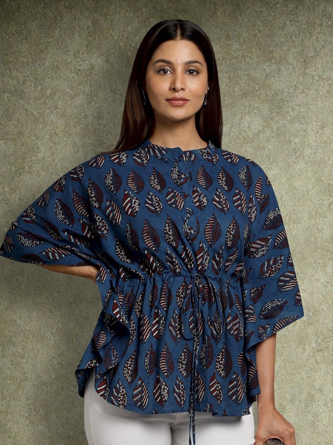 

THE WEAVE TRAVELLER Ethnic Motifs Print Batwing Sleeve Kaftan Maxi Dress, Blue