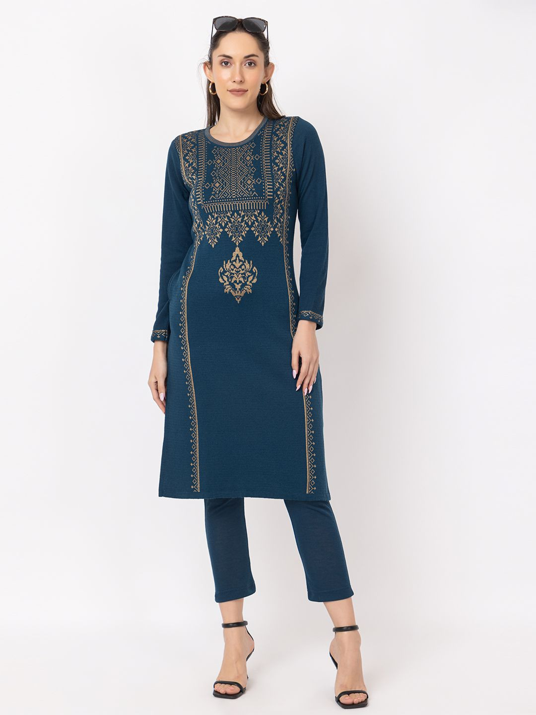 

KEIKO Ethnic Motifs Printed Round Neck Straight Kurta with Trousers, Turquoise blue