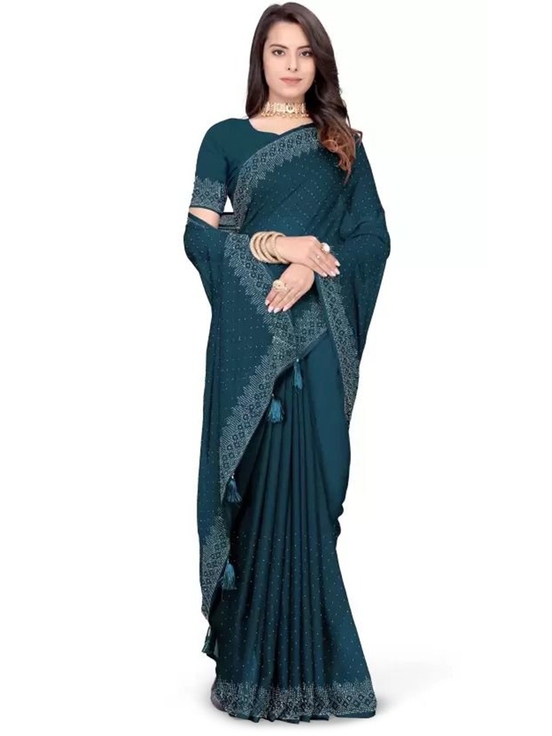 

SAADHVI Embellished Beads and Stones Pure Georgette Saree, Teal
