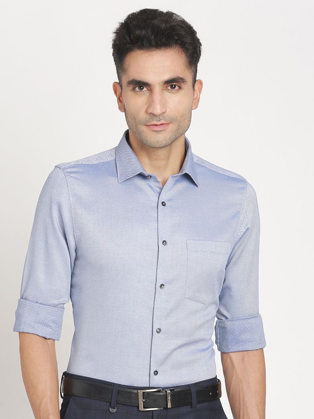 

Turtle Men Standard Slim Fit Spread Collar Textured Cotton Formal Shirt, Blue
