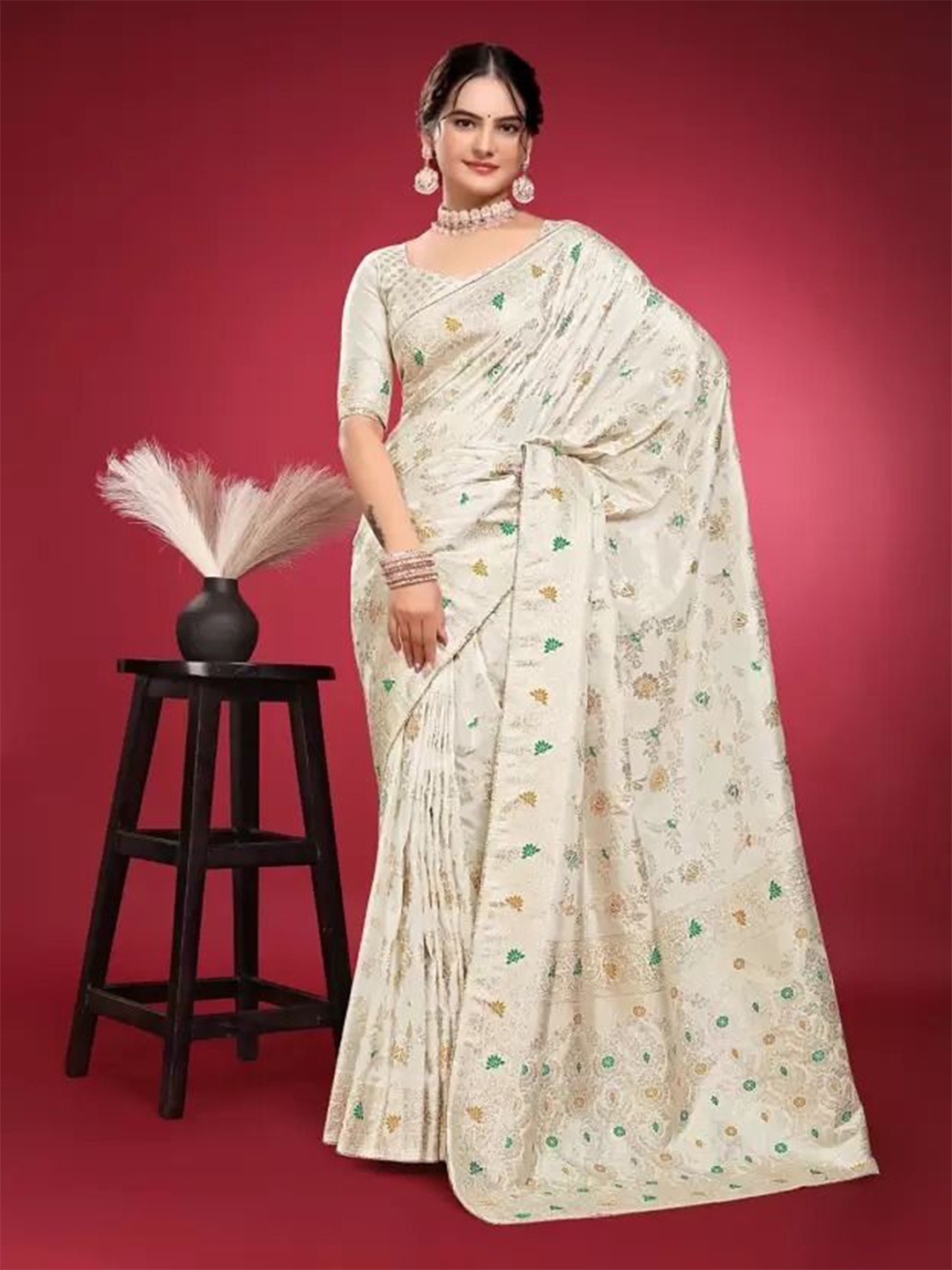 

SAADHVI Woven Design Zari Pure Silk Saree, White