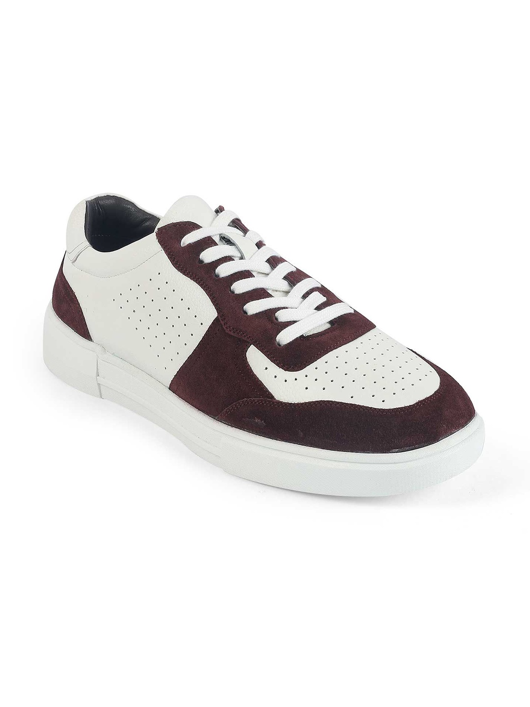 

Tresmode Men Leather Lace-Ups Sneakers, Maroon