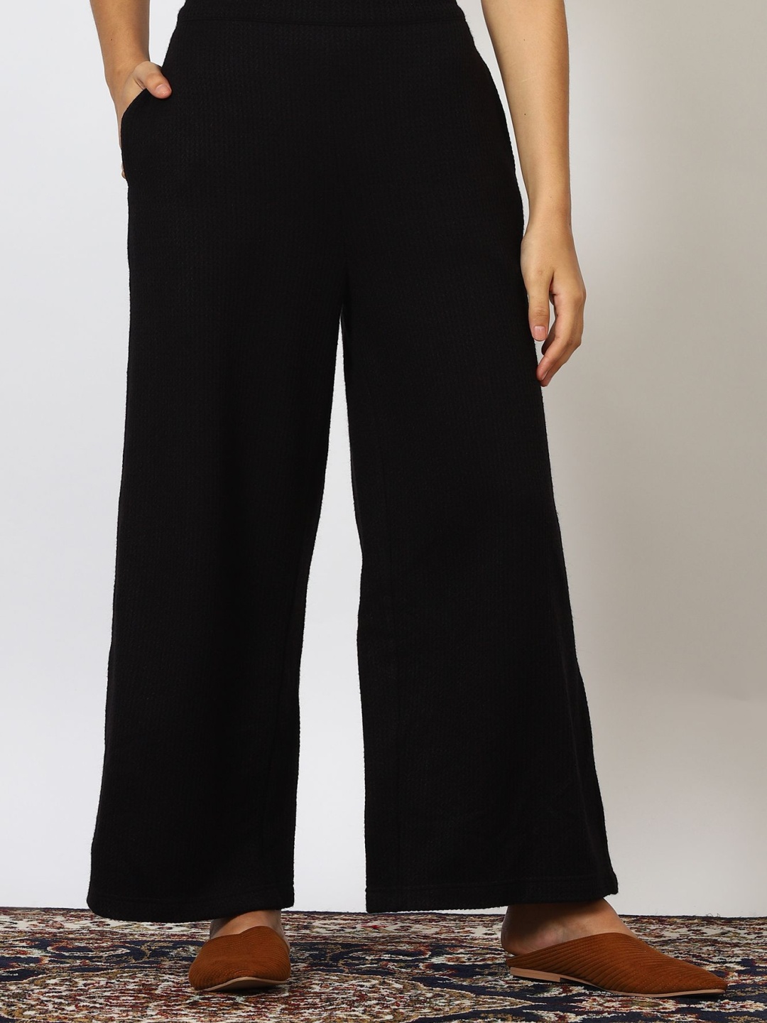 

W Women Trousers, Black