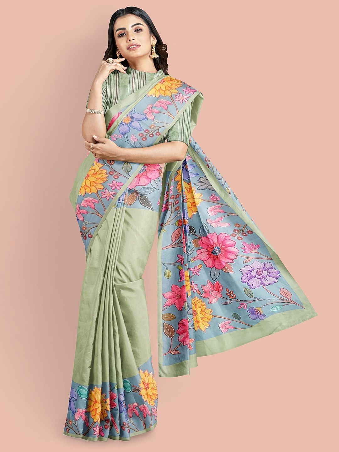 

Avyay Creation Printed Floral Saree, Green