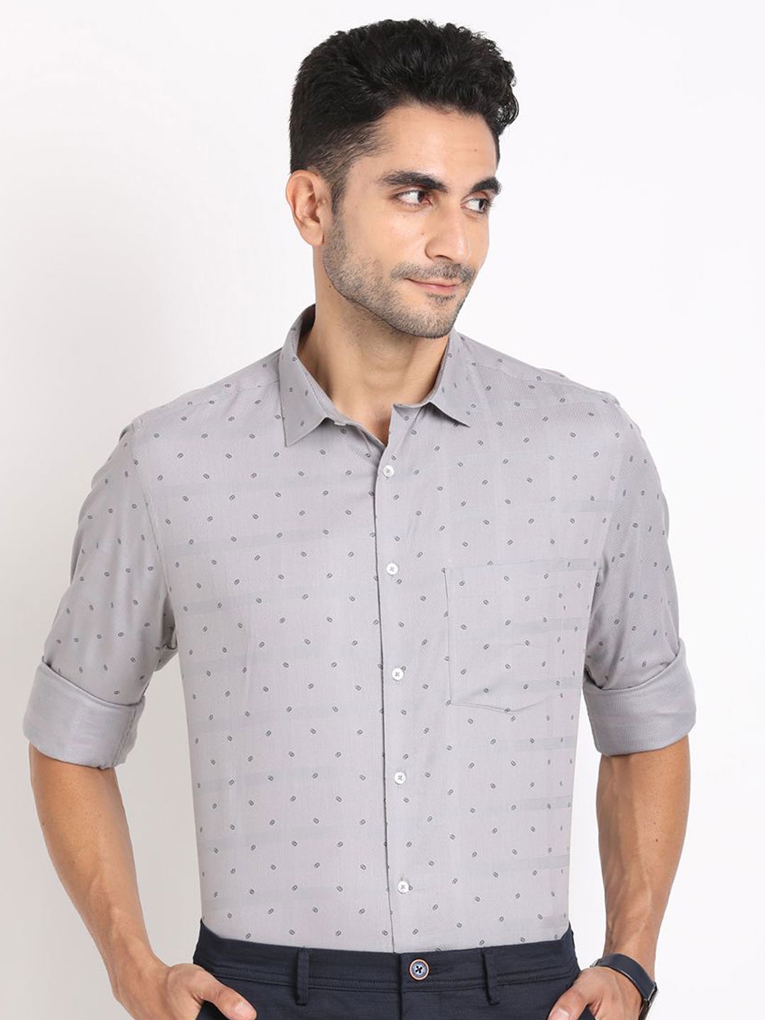 

Turtle Men Standard Slim Fit Spread Collar Conversational Printed Cotton Formal Shirt, Grey