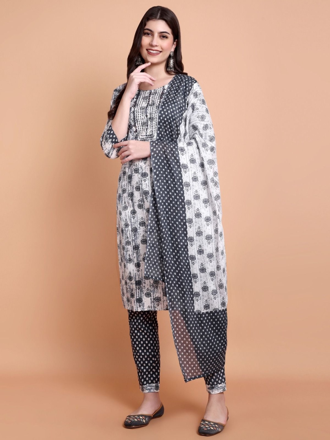 

WILL BOTTOM Floral Printed Mirror Work Cotton Straight Kurta With Trousers & Dupatta, White