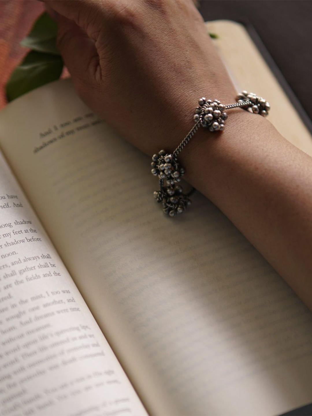 

House of Aadyaa Women Silver Link Bracelet