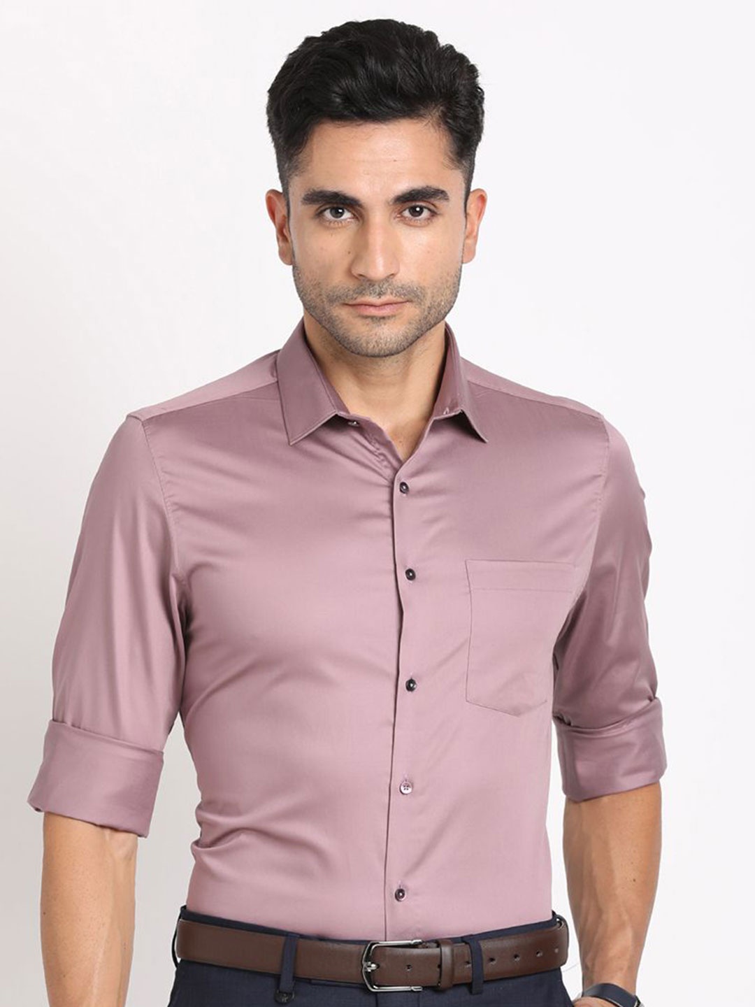 

Turtle Men Standard Slim Fit Spread Collar Solid Cotton Formal Shirt, Mauve