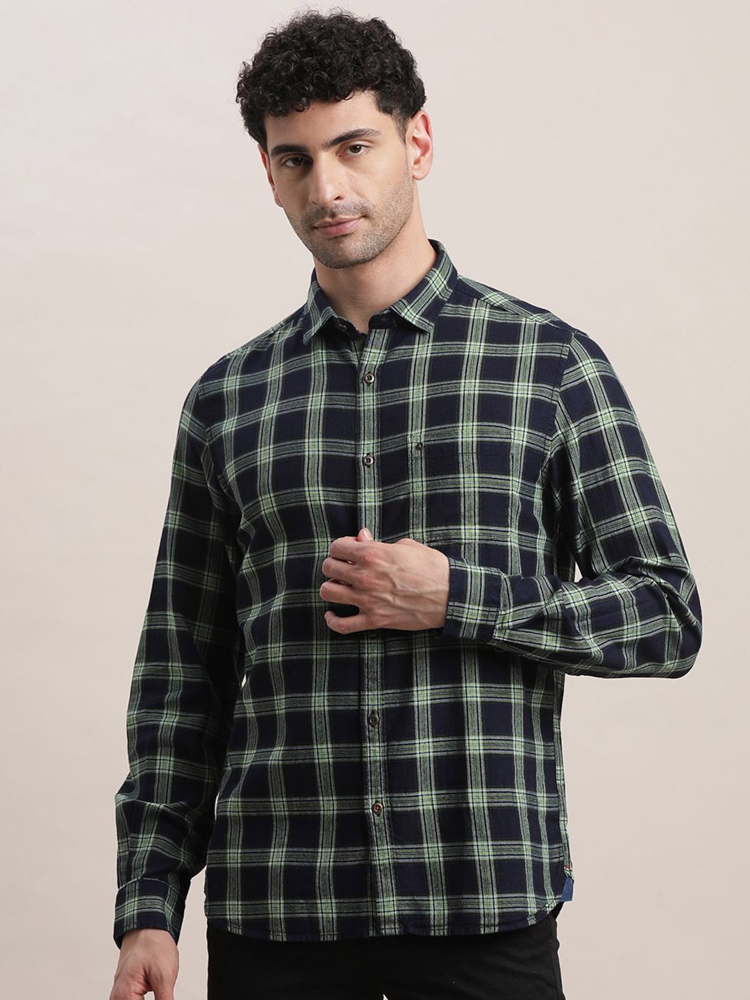 

Turtle Men Relaxed Fit Spread Collar Tartan Checked Cotton Casual Shirt, Navy blue