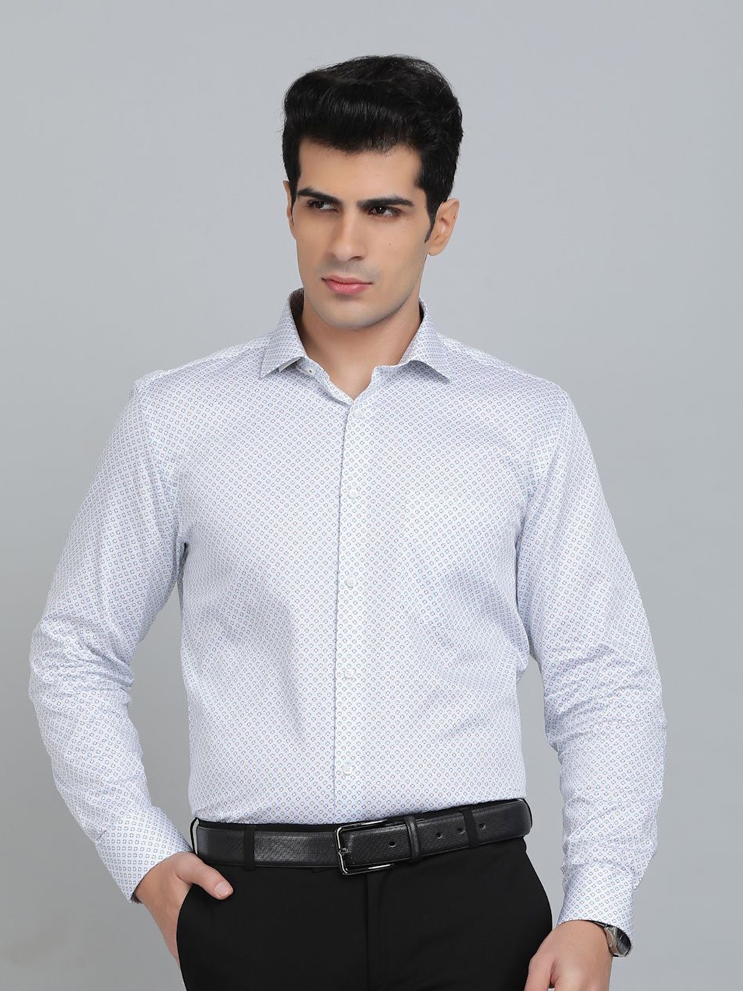 

Greenfibre Men Spread Collar Geometric Printed Cotton Formal Shirt, White