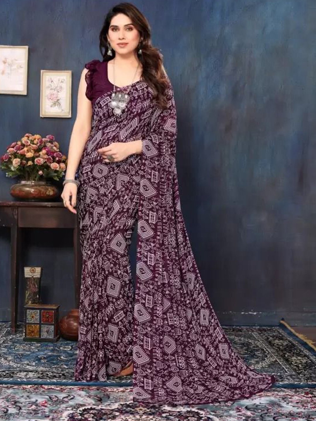 

SAADHVI Printed Pure Georgette Saree, Burgundy