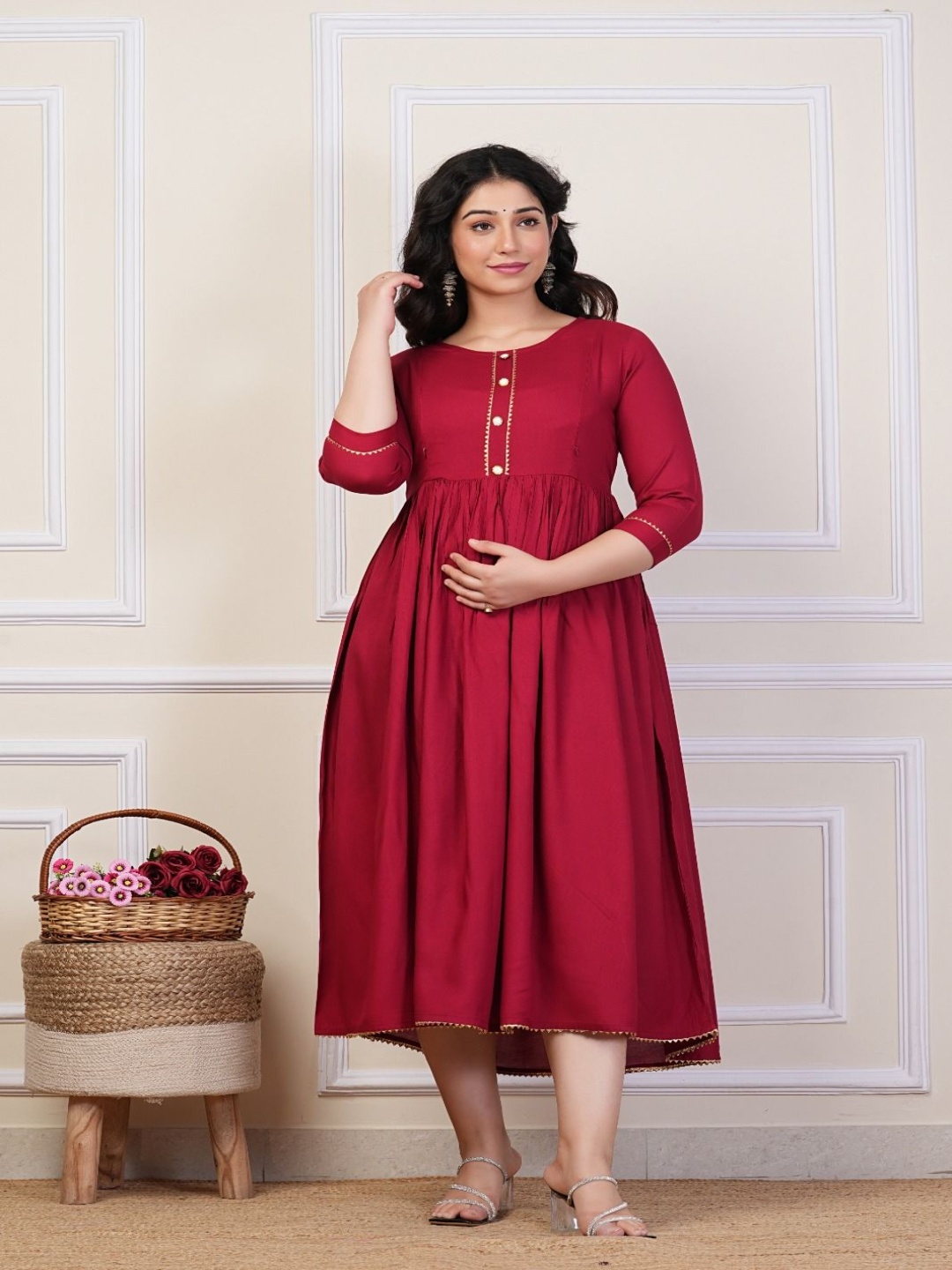 

Pristyle Pleated Round Neck Maternity Anarkali Kurta, Red