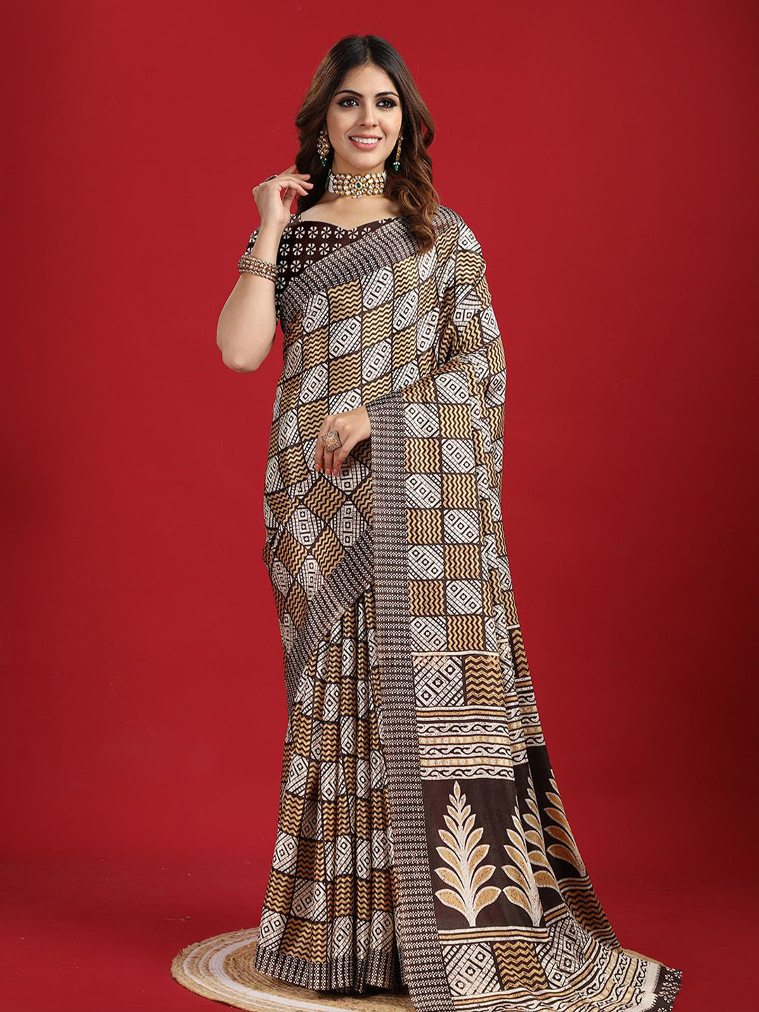

NIRMAL CREATION Printed Pure Crepe Saree, Coffee brown