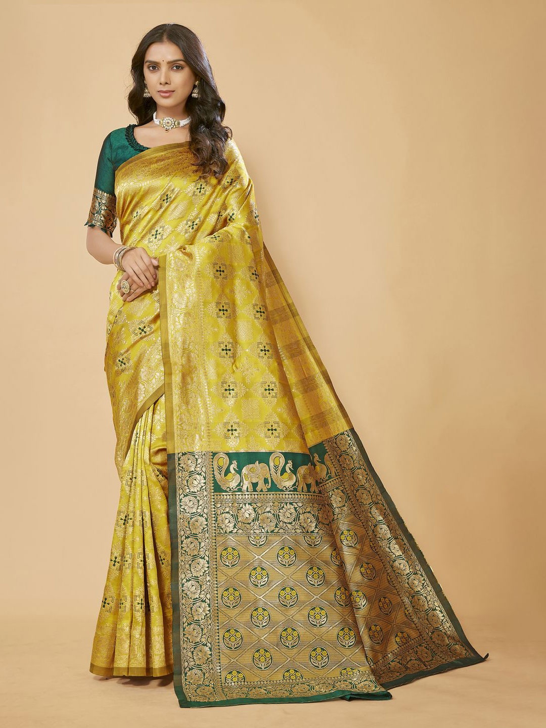 

Krimmple Ethnic Motifs Zari Kanjeevaram Saree, Gold