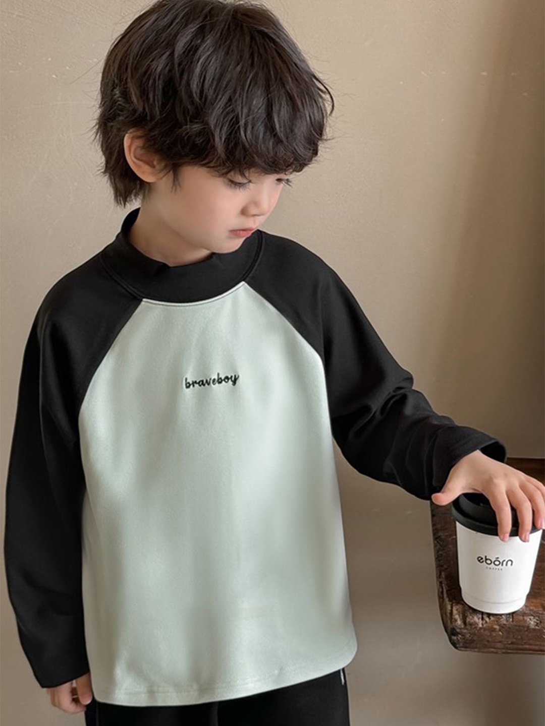 

LULU & SKY Boys Round Neck Sweatshirt, Green