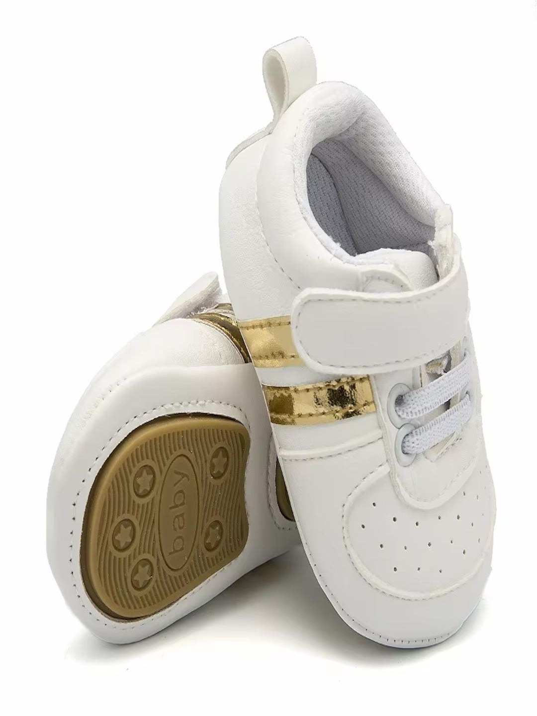 

Tricycle Clothing Kids Perforations Sneakers, Gold