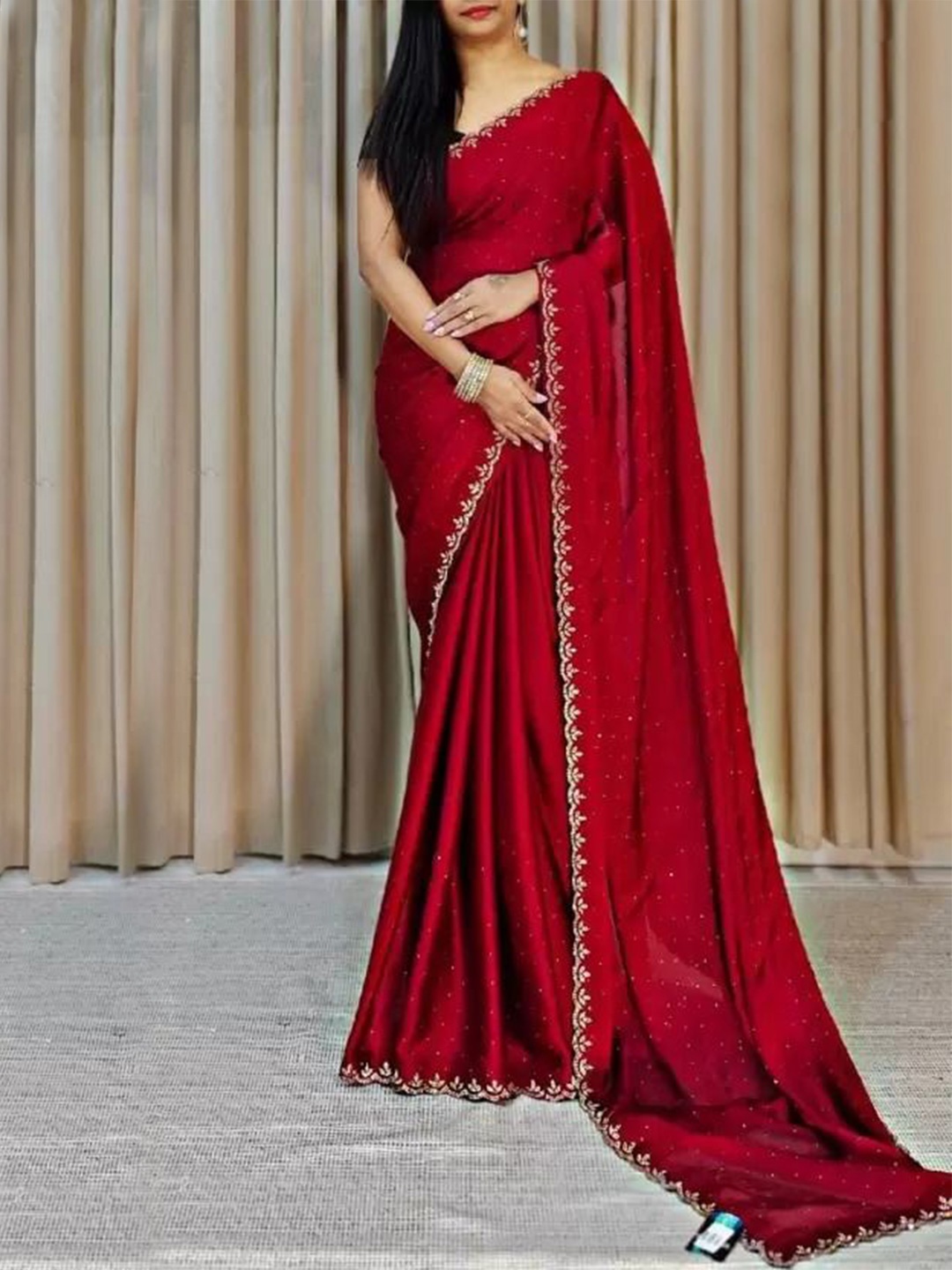 

SAADHVI Embellished Embroidered Pure Georgette Saree, Red