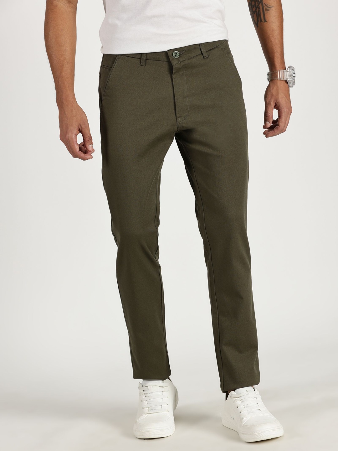 

RAVINIK Men Classic Straight Fit Mid-Rise Cotton Trousers, Olive