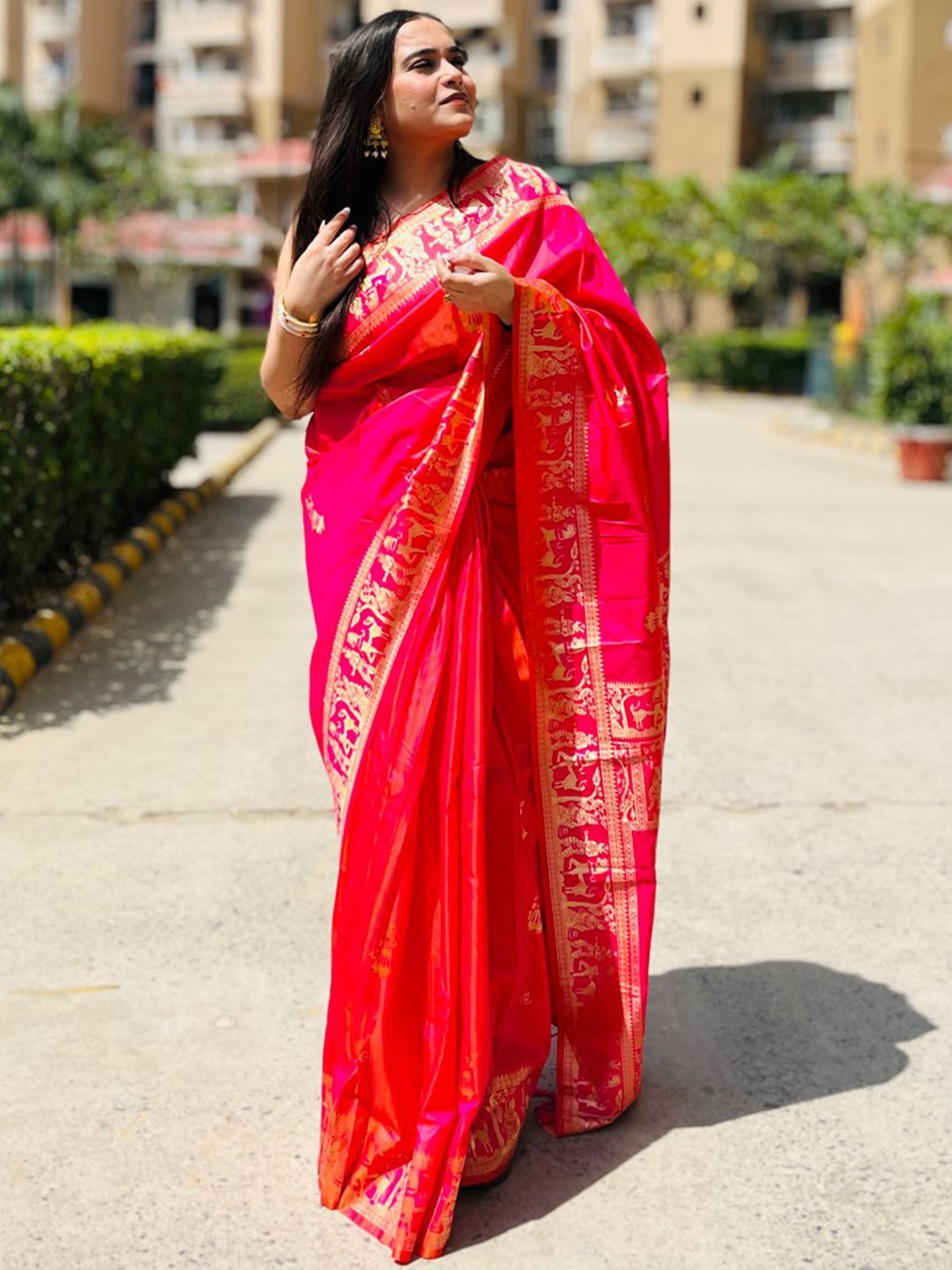 

yourwish Woven Design Zari Baluchari Saree, Pink