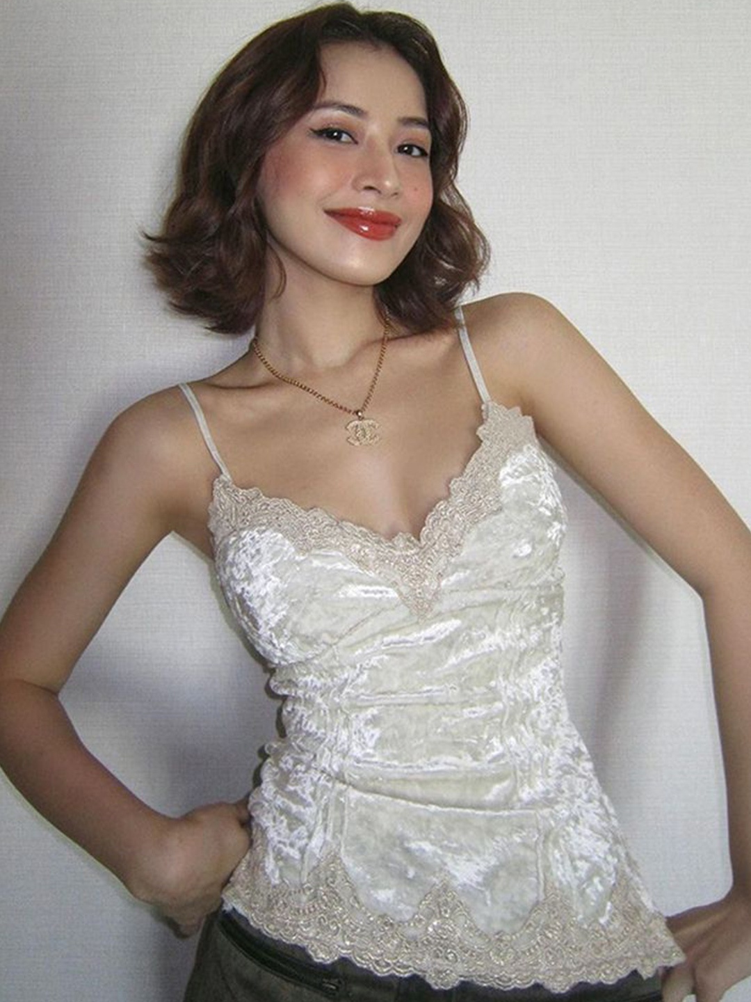 

LULU & SKY Shoulder Straps Lace Inserts Top, Off white