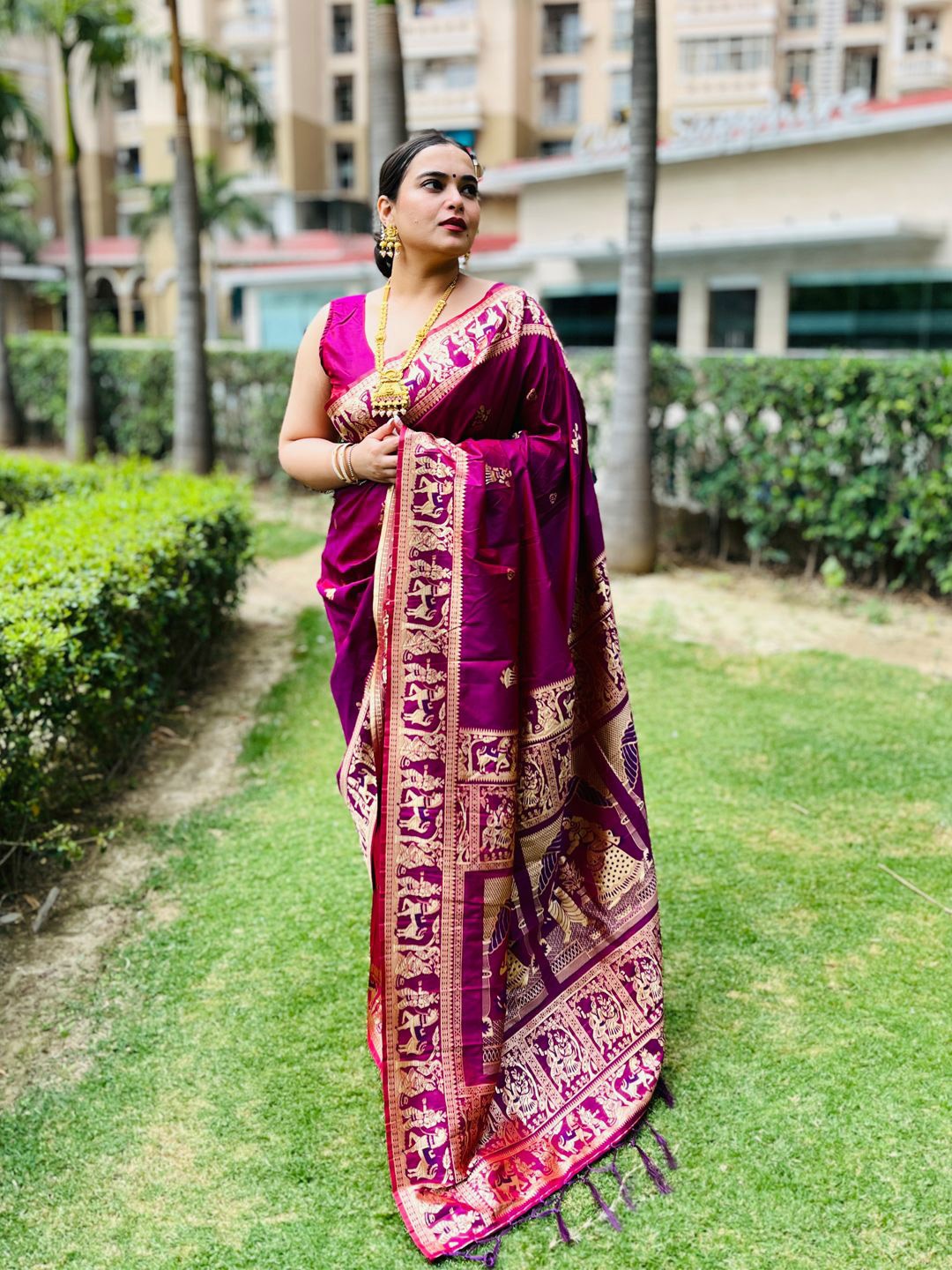 

yourwish Woven Design Zari Baluchari Saree, Purple