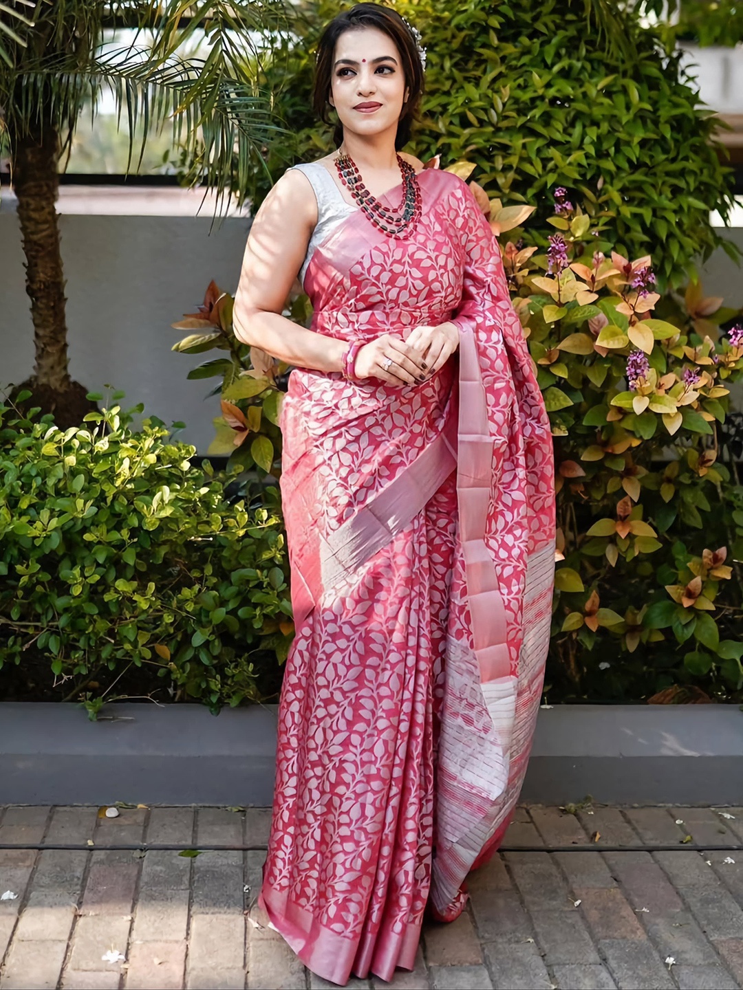 

Taslar Woven Design Pure Silk Banarasi Saree, Pink