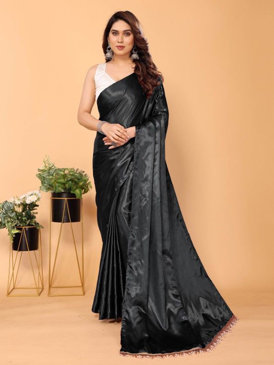 

APNISHA Satin Saree, Black