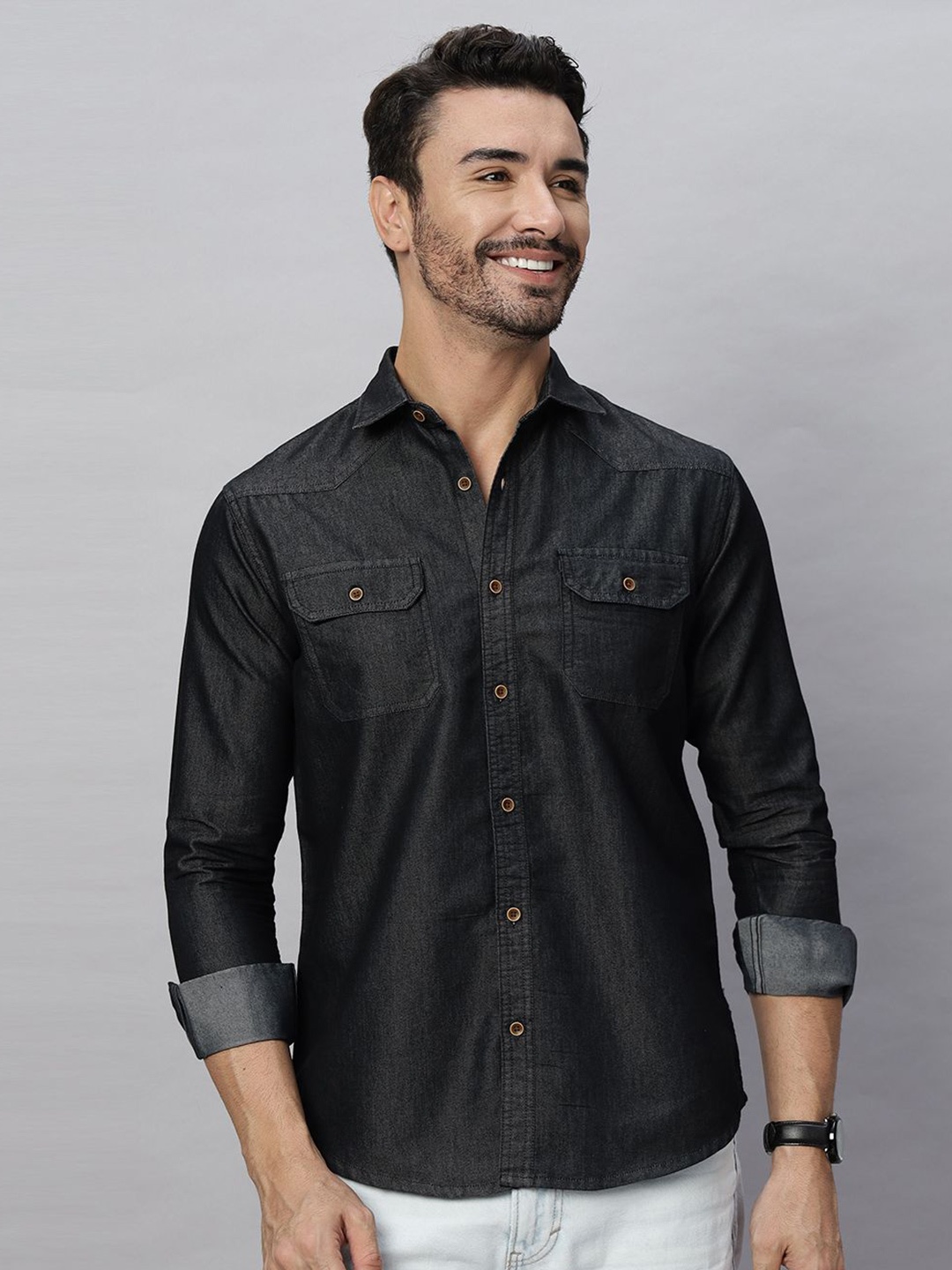 

HJ HASASI Men Relaxed Fit Cutaway Collar Solid Denim Casual Shirt, Black