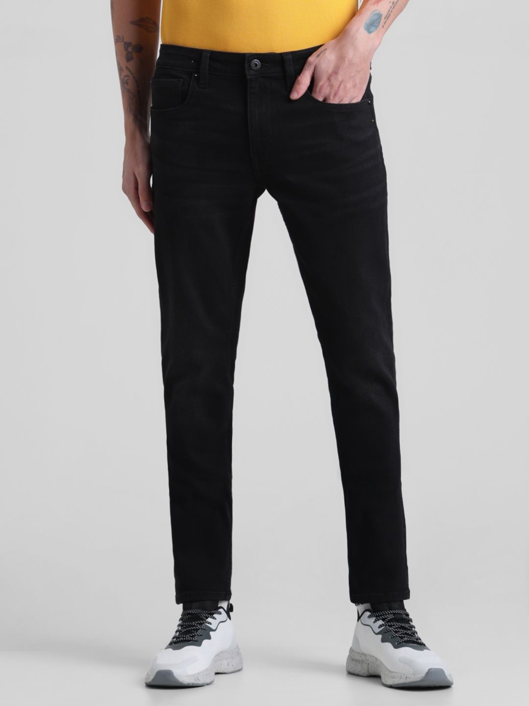 

Jack & Jones Men Mid-Rise Light Fade Stretchable Jeans, Black