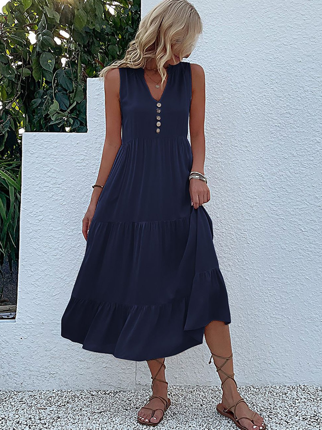 

StyleCast x Revolte Layered A-Line Midi Dress, Navy blue