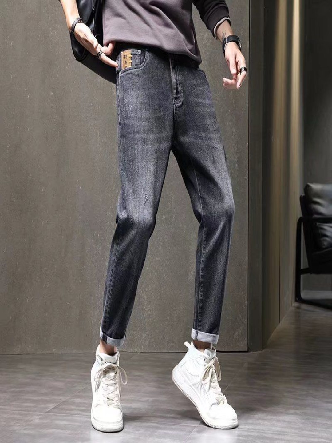

StyleCast Men Light Fade Mid - Rise Jeans, Black