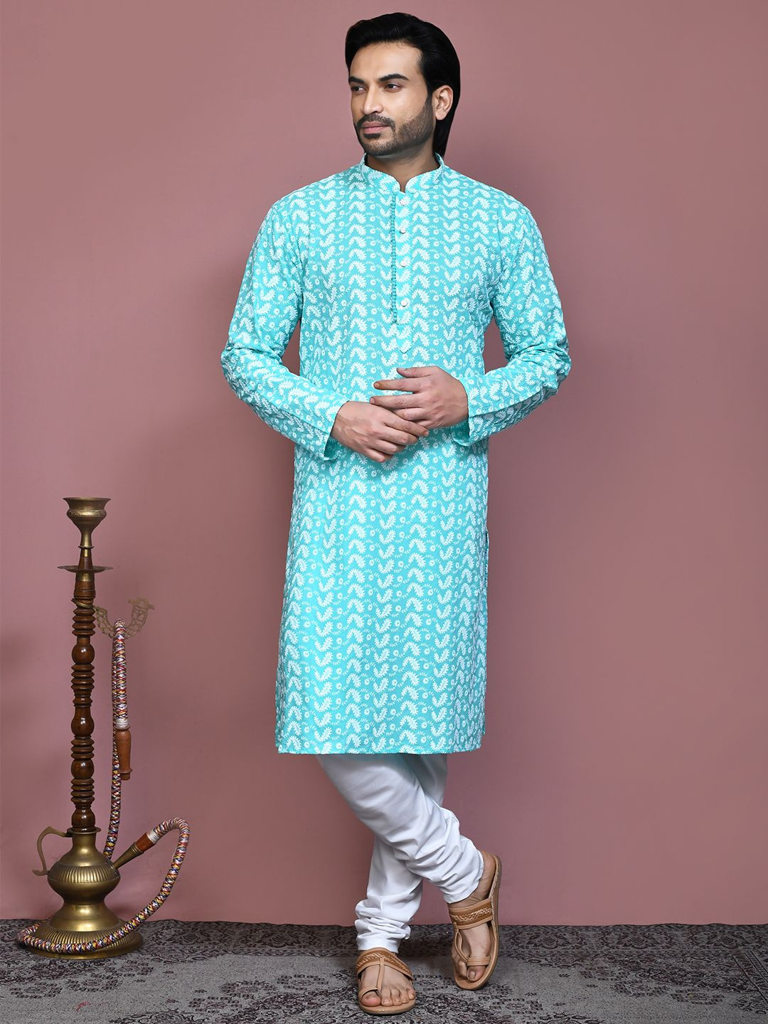 

RANAK Ethnic Motifs Embroidered Mandarin Collar Cotton Straight Kurta, Blue