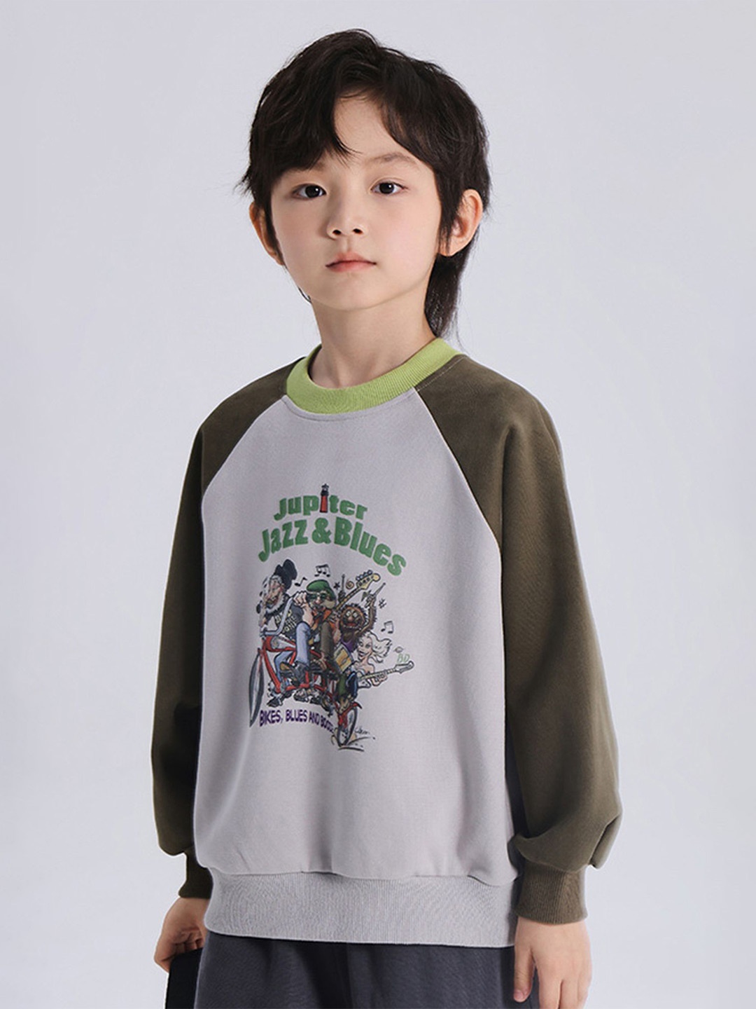 

LULU & SKY Boys Printed Round Neck Pullover Sweatshirt, Green